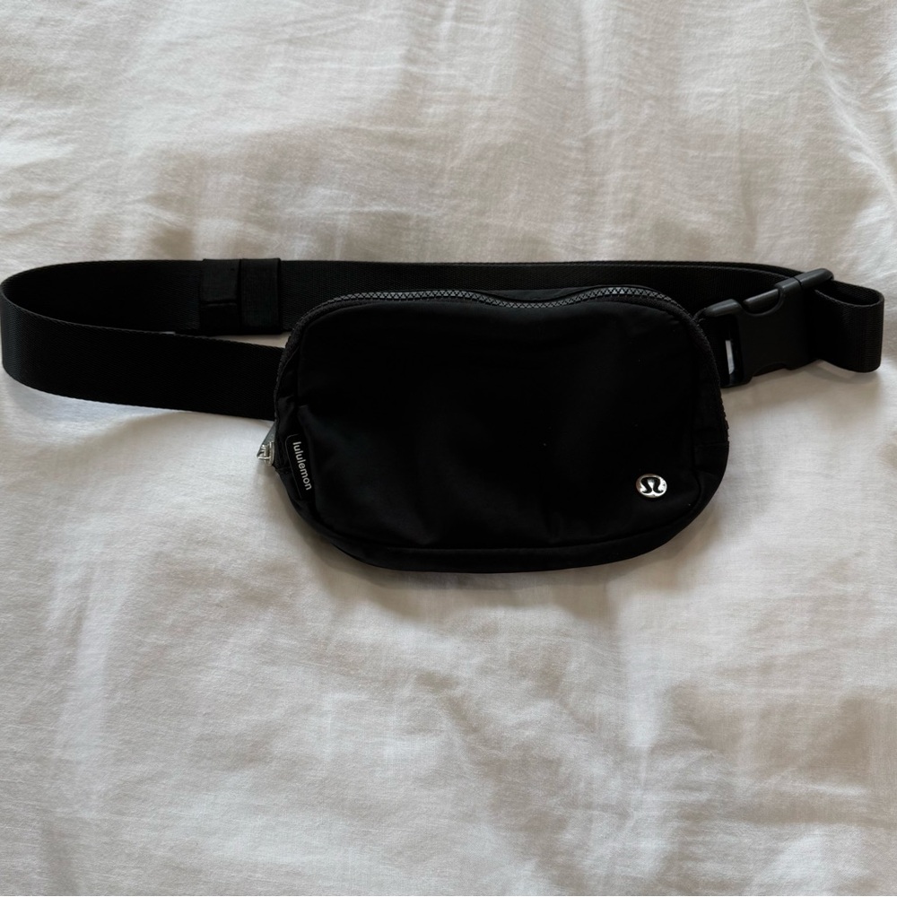 lululemon athletica Black Belt Bag